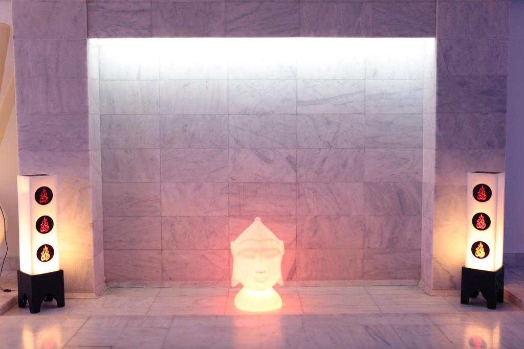 Cesar Resort&Spa Marrakesh Bagian luar foto The interior of the temple