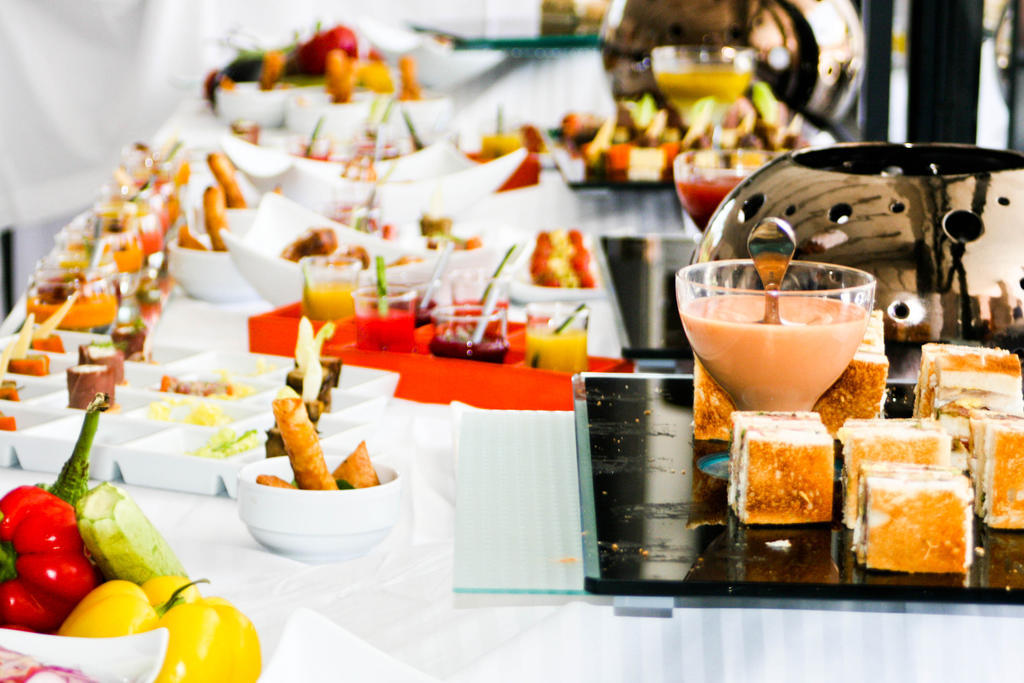 Cesar Resort&Spa Marrakesh Bagian luar foto A buffet